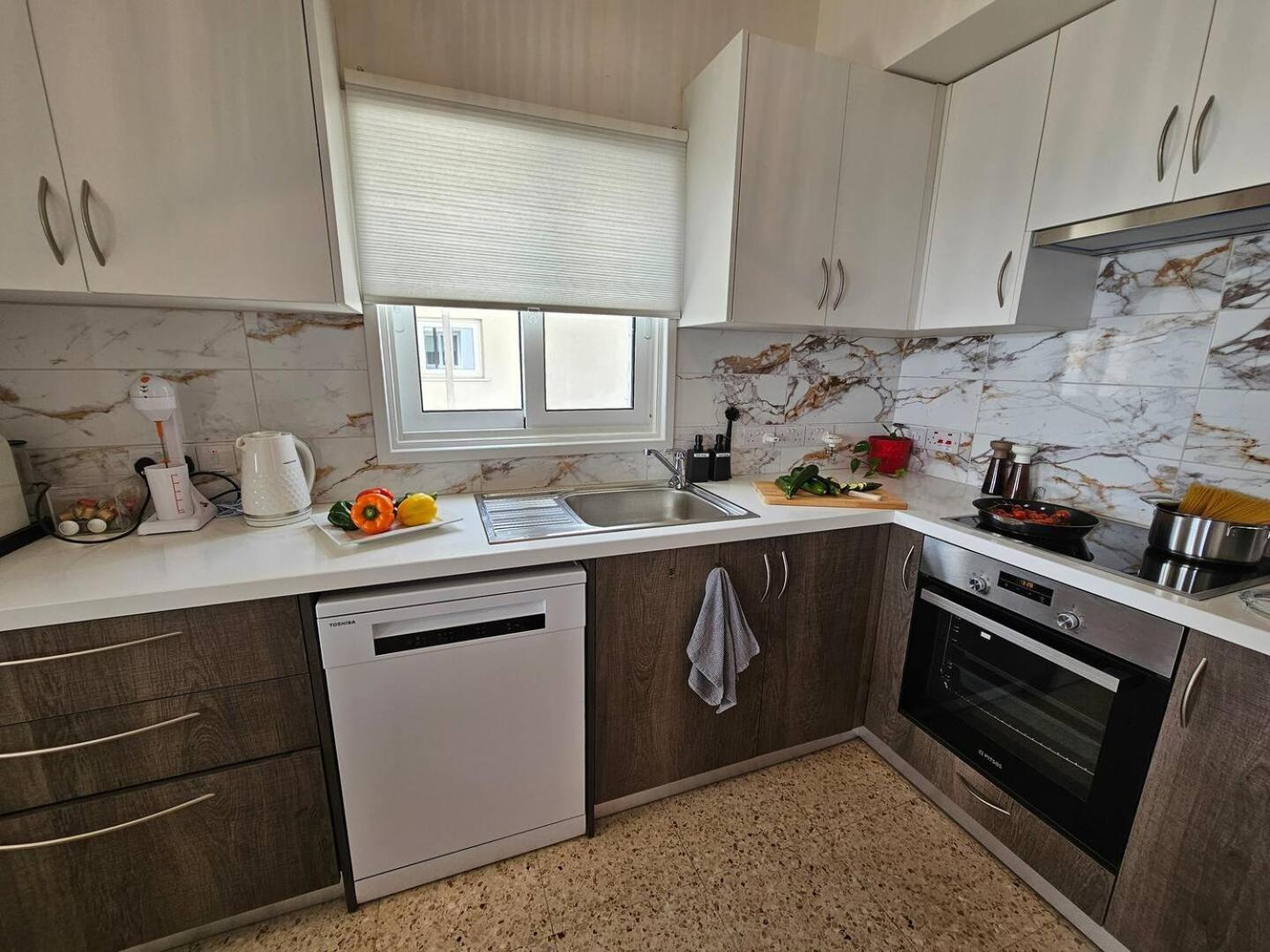 Ammos Beachfront Villa Paradise Ларнака Екстер'єр фото