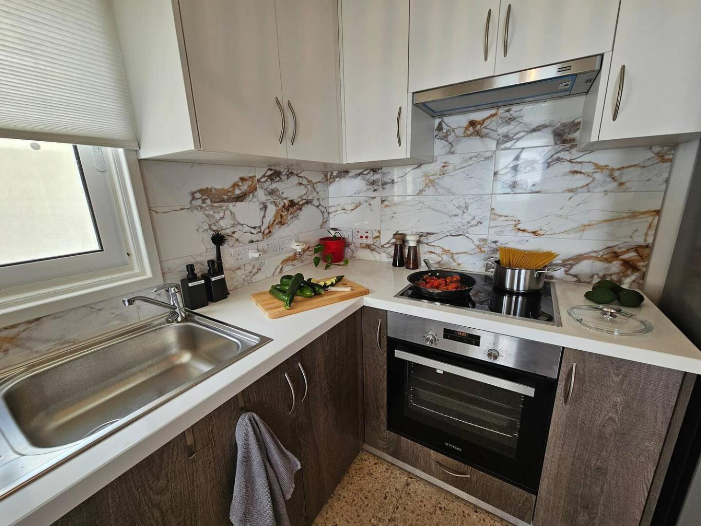Ammos Beachfront Villa Paradise Ларнака Екстер'єр фото